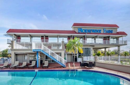 Clearwater Hotel | Rodeway Inn Clearwater-Largo