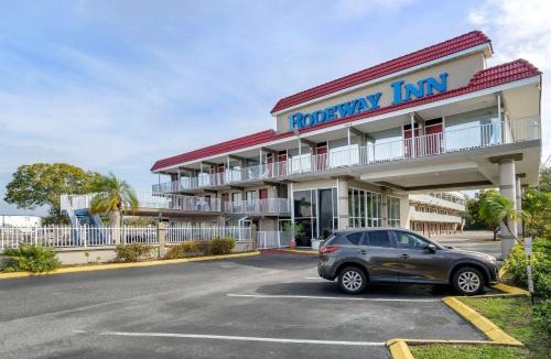 Clearwater Hotel | Rodeway Inn Clearwater-Largo