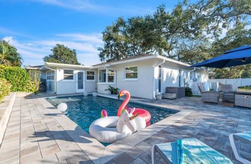 Harbor Bluffs House | Rosemary's Hacienda