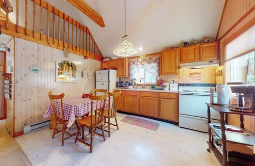Pocono Lake House | Rustic retreat with 3 pools, tennis & beaches