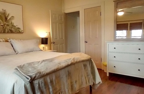 St. Petersburg Cottage | Salt Creek Cottage 2 bedroom
