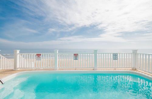 Long Beach House | Saltwater Blessing by Oak Island Accommodations