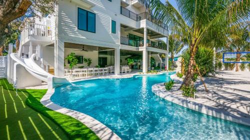 Siesta Key House | Salty Manor Estate