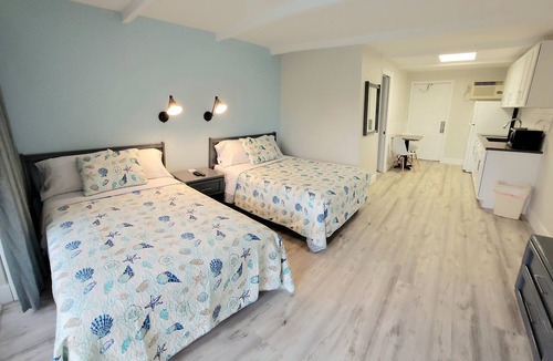Treasure Island Hotel | Satellite Motel - Sea Haven 117
