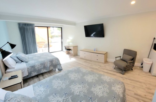 Treasure Island Hotel | Satellite Motel - Pirate's Cove 108