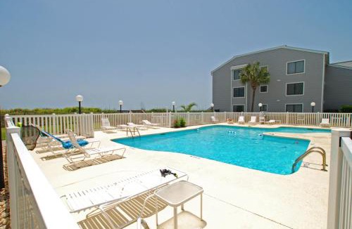 Ocean Drive Apartment | Sea Cloisters 204C Condo