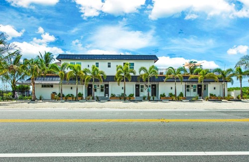 Bradenton Beach Hotel | Seaside at Anna Maria Island Inn