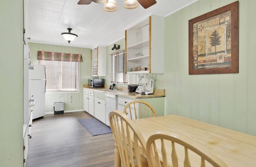 Big Bear Lake Cabin | Shore Acres Lakefront Lodge by Big Bear Vacations