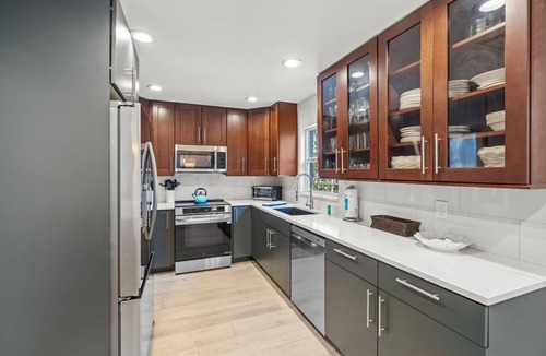 Siesta Key House | Siesta Key's "Toes in the Water" House – Pet-Friendly, Luxury Home w/Private Pool, Steps to Beach!