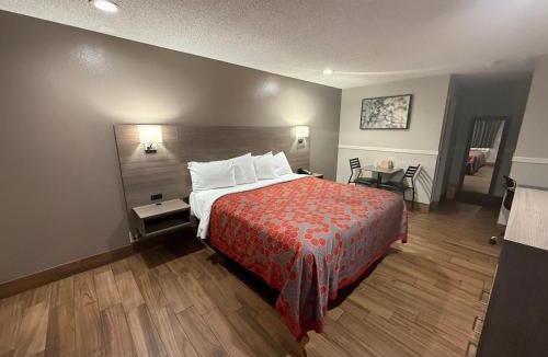 San Bernardino Hotel | SimpleStay Suites - Downtown San Bernardino