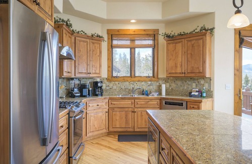 Bear Crossing House | Ski House Hot Tub & Mountain Views