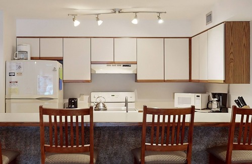 Ludlow Condo | Ski-In/Out condo with patio, mountain views, washer/dryer, & cable