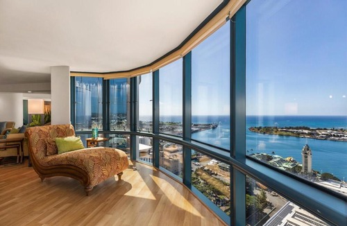 Downtown Honolulu Apartment | SkyNest - Queens Gambit Penthouse at 66 Queen St
