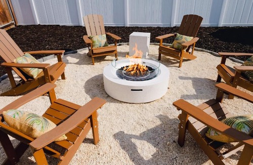 South Bradenton House | Sleeps 10 Outdoor Oasis Heated Pool Grill