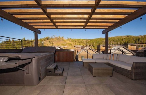 Winter Park Ski Chalet | Slope Views | Hot Tub