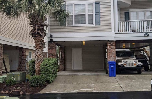 Surfside Beach Apartment | Small Efficiency near Surfside Beach Pier