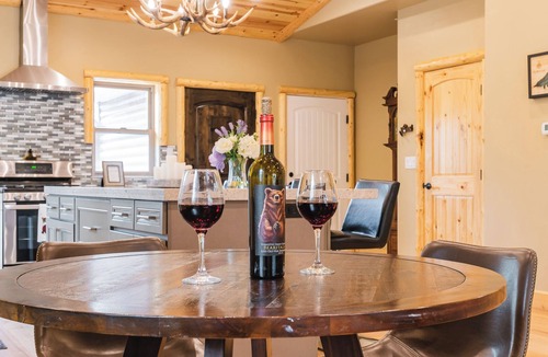 Big Bear Lake Cabin | SNOW BUNNY - Game Room - Hot Tub - Fire Pit