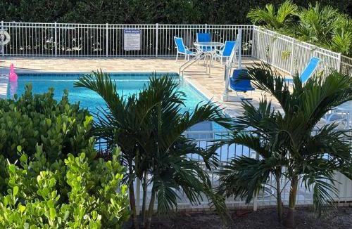 Sarasota Apartment | Southside Village Resort Apartments by Lucky Vacation Homes
