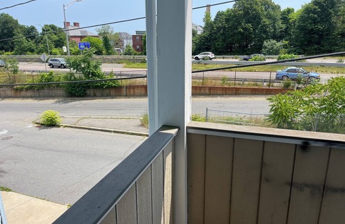 New Bedford Apartment | Spacious 3-bedroom apartment in enjoyable New Bedford with AC, WiFi