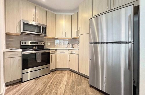 Carver City - Lincoln Gardens Apartment | Spacious 3 BR Haven in Prime Central Tampa
