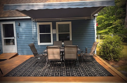 North Conway House | Spacious 3-level AC. home featuring a game room, two family rooms, a fenced yard