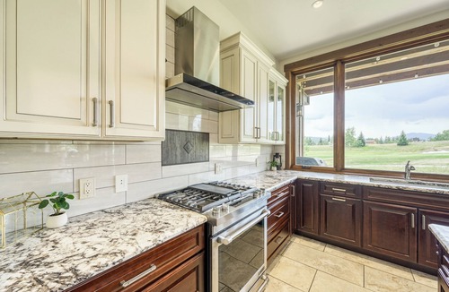 Three Peaks House | Spacious 5-Bedroom Luxury Family Home in Beautiful Silverthorne.