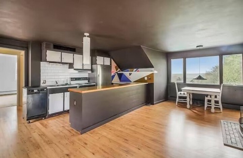Stonington House | Spacious 7-bedroom house Stonington with amazing views.