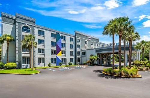 Southwest Orlando Hotel | Spark by Hilton Orlando near Universal