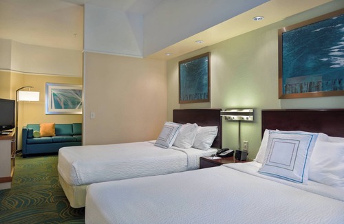 Feather Sound Hotel | SpringHill Suites by Marriott St. Petersburg Clearwater