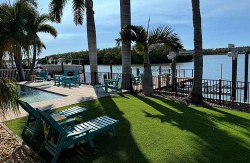 St. Petersburg - Clearwater House | St Pete Waterfront Pool Home