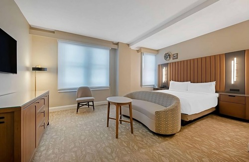 Downtown Tampa Hotel | Stay and Explore: Downtown Tampa Awaits! 2 Rooms