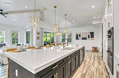 Anna Maria House | Stay at Kay's Landing on Anna Maria Island—luxury 6-bedroom home with pool, views & beaches!