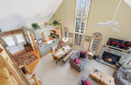 White Haven House | Stay & Play- Jack Frost National Golf Just 3 Miles