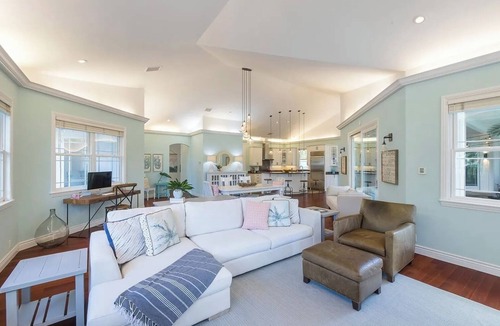 Kailua House | Steps from Kailua Beach, heated pool, gazebo, AC, NO CLEANING FEE!