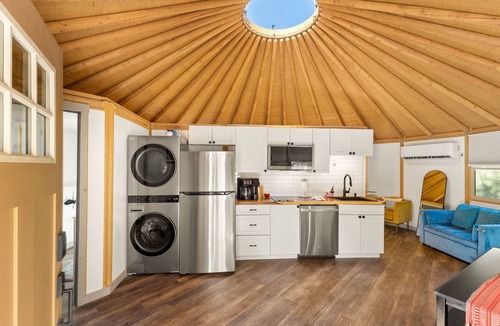Canyon Lake Cabin | Stillwater + Canyon Luxury Connected Yurt-Cabins