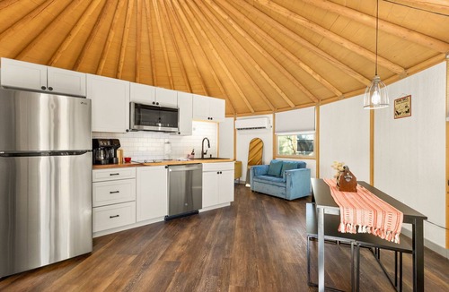 Canyon Lake Cabin | Stillwater + Canyon Luxury Connected Yurt-Cabins