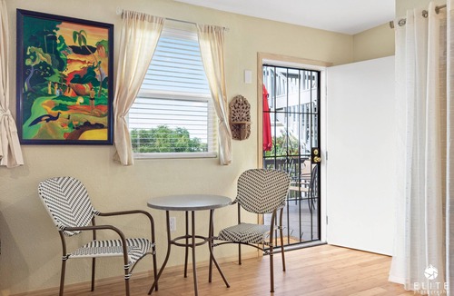 Kona Paradise House | Stunning ocean views guest house in Kona Paradise, quiet & safe neighborhood.