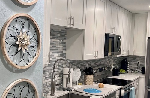 Tierra Verde Condo | Stylish 2 bed - 2 bath Condo. Completely remodeled