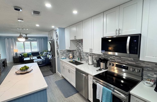 Tierra Verde Condo | Stylish 2 bed - 2 bath Condo. Completely remodeled