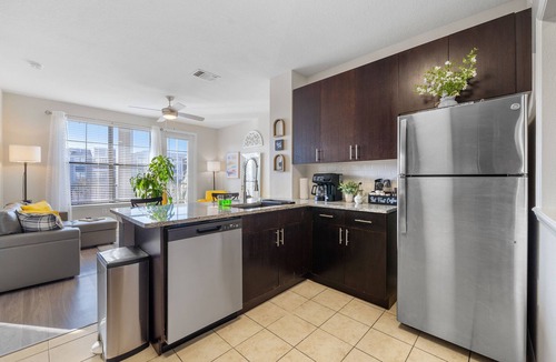 Tampa Apartment | Stylish 2BR Corporate Stay Pool Balcony 2