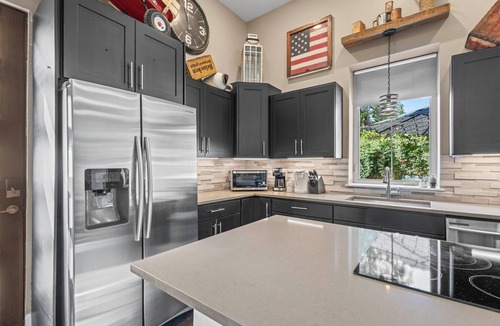 Sunnyside House | Stylish Church Conversion | Walk to LoHi