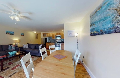 Edgecomb House | Stylish Condo at Sheepscot Harbor Resort w/Free WiFi, River Views, & Balcony