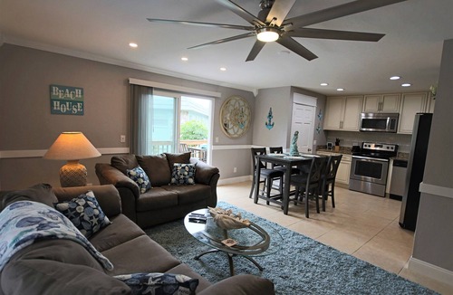 Fort Myers Beach Apartment | Stylish + Modern 2 bedroom, 2 bath. The 'Mermaid Suite'. One block to the beach