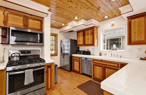 Big Bear Lake Cabin | Summit Hideaway #445