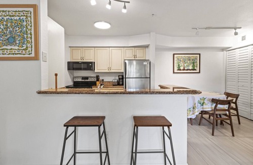 Central Sarasota Apartment | Sunny Central Sarasota Retreat