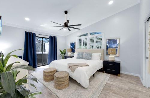 Willoughby Acres House | Sunny Naples Escape-Pool Hot Tub-9 min to beach