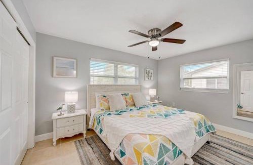 Walsingham House | Sunroom - Master King - Games - Close to IRB