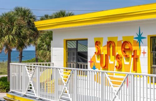 Sunset Beach Hotel | Sunset Inn and Cabanas