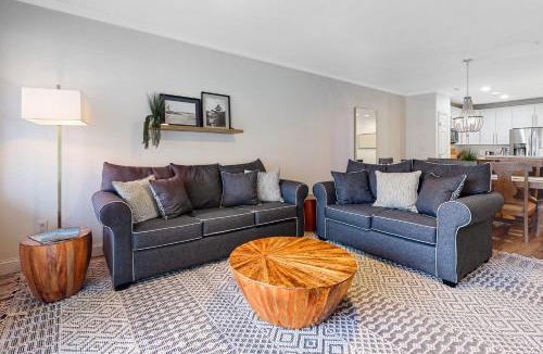 Sunset Island Apartment | Sunset Island - 37 Fountain Dr W #3B