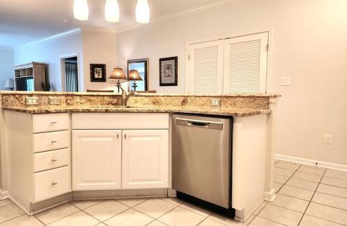 Sunset Island Apartment | Sunset Island Luxury 3BR Unit – Free Linen Package